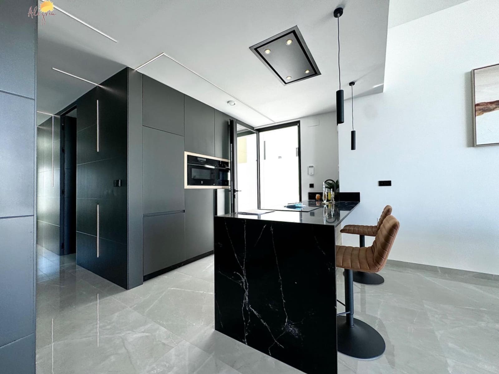 3 slaapkamer Villa te koop in La Siesta met garage - € 615.000 (Ref: 8468083)