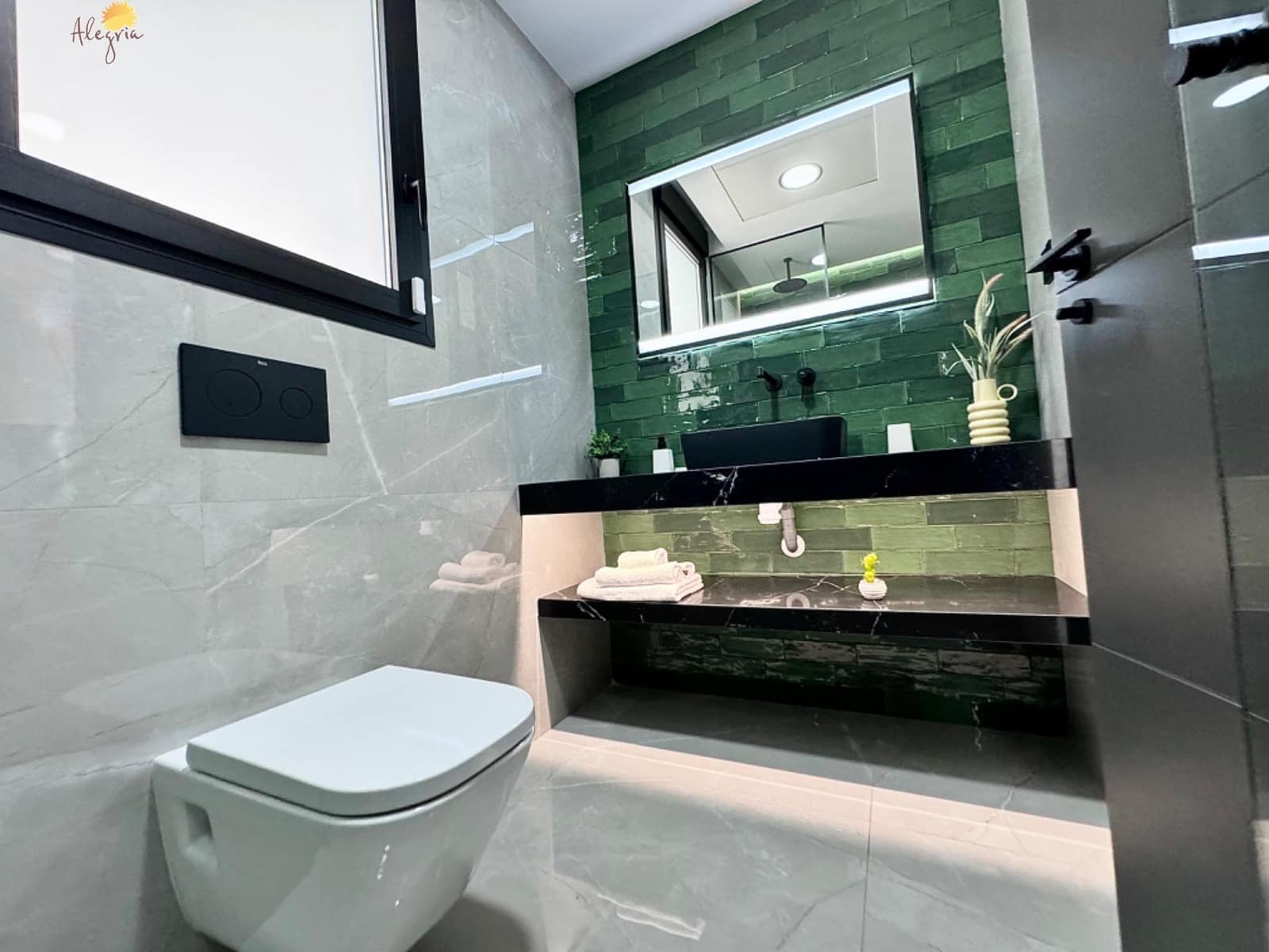 3 slaapkamer Villa te koop in La Siesta met garage - € 615.000 (Ref: 8468083)