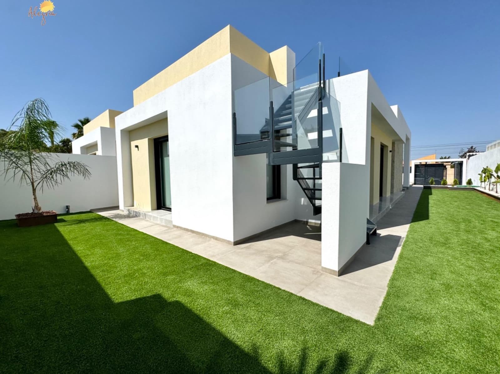 3 slaapkamer Villa te koop in La Siesta met garage - € 615.000 (Ref: 8468083)