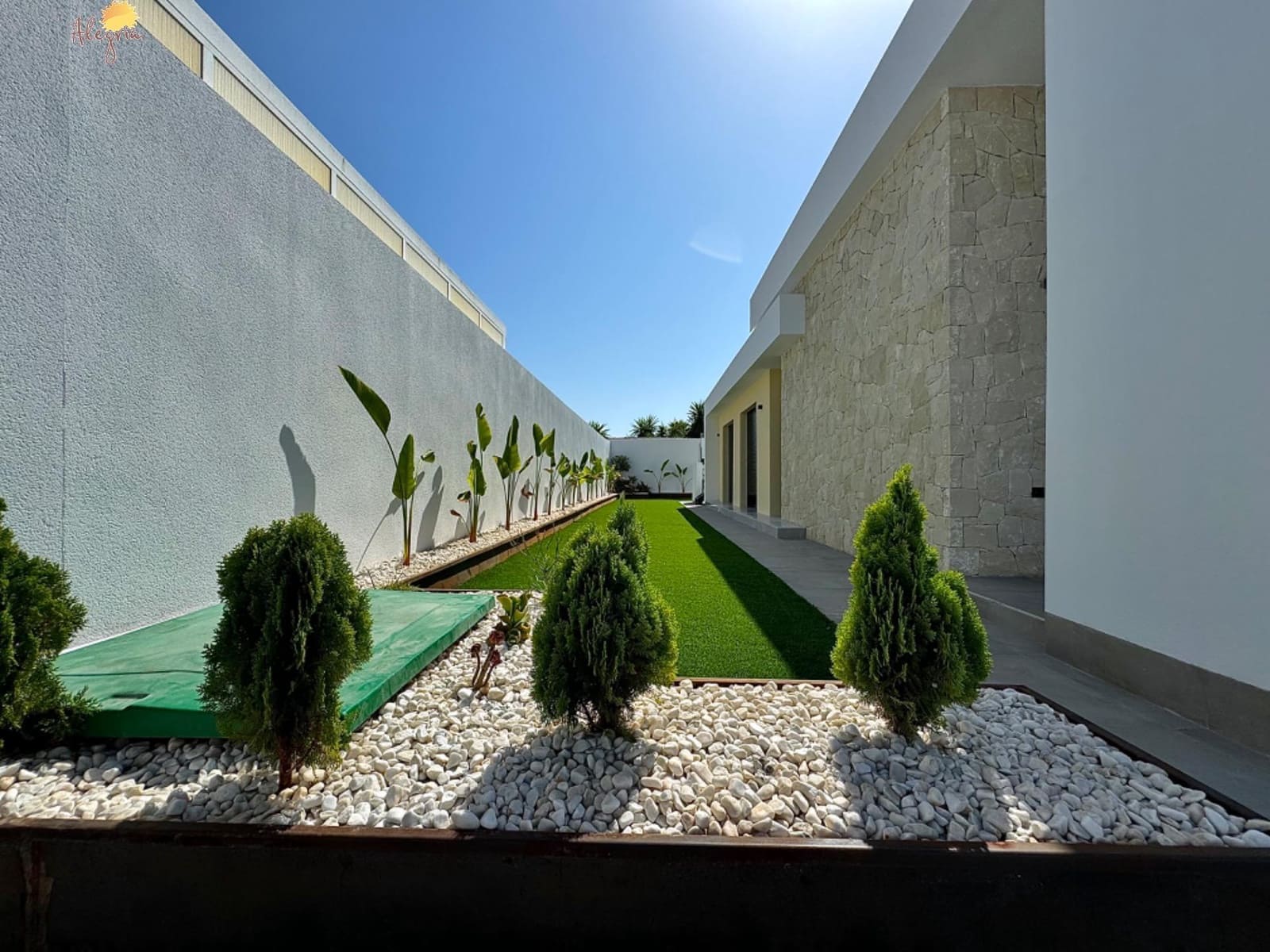 3 slaapkamer Villa te koop in La Siesta met garage - € 615.000 (Ref: 8468083)