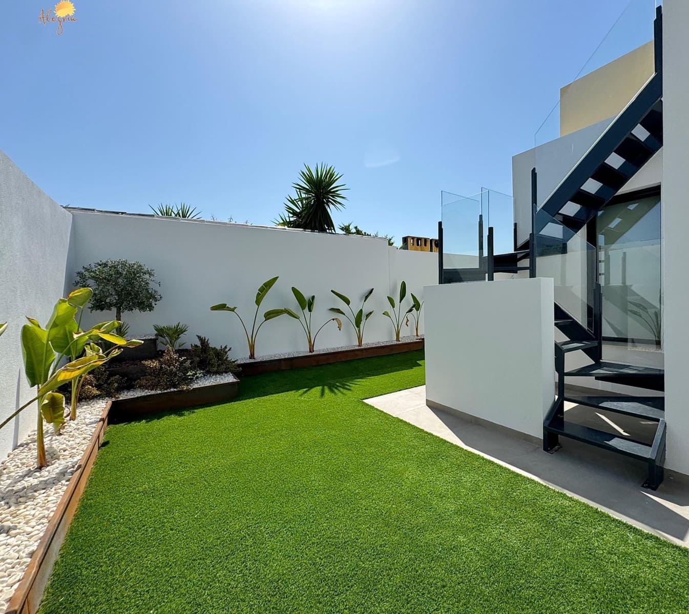 3 slaapkamer Villa te koop in La Siesta met garage - € 615.000 (Ref: 8468083)