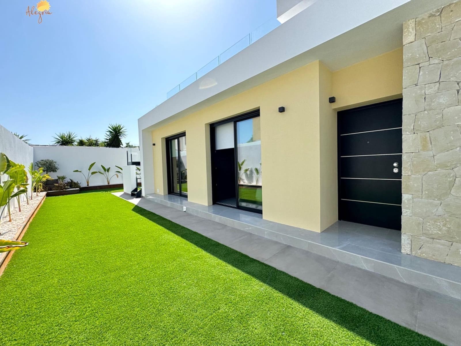 3 slaapkamer Villa te koop in La Siesta met garage - € 615.000 (Ref: 8468083)