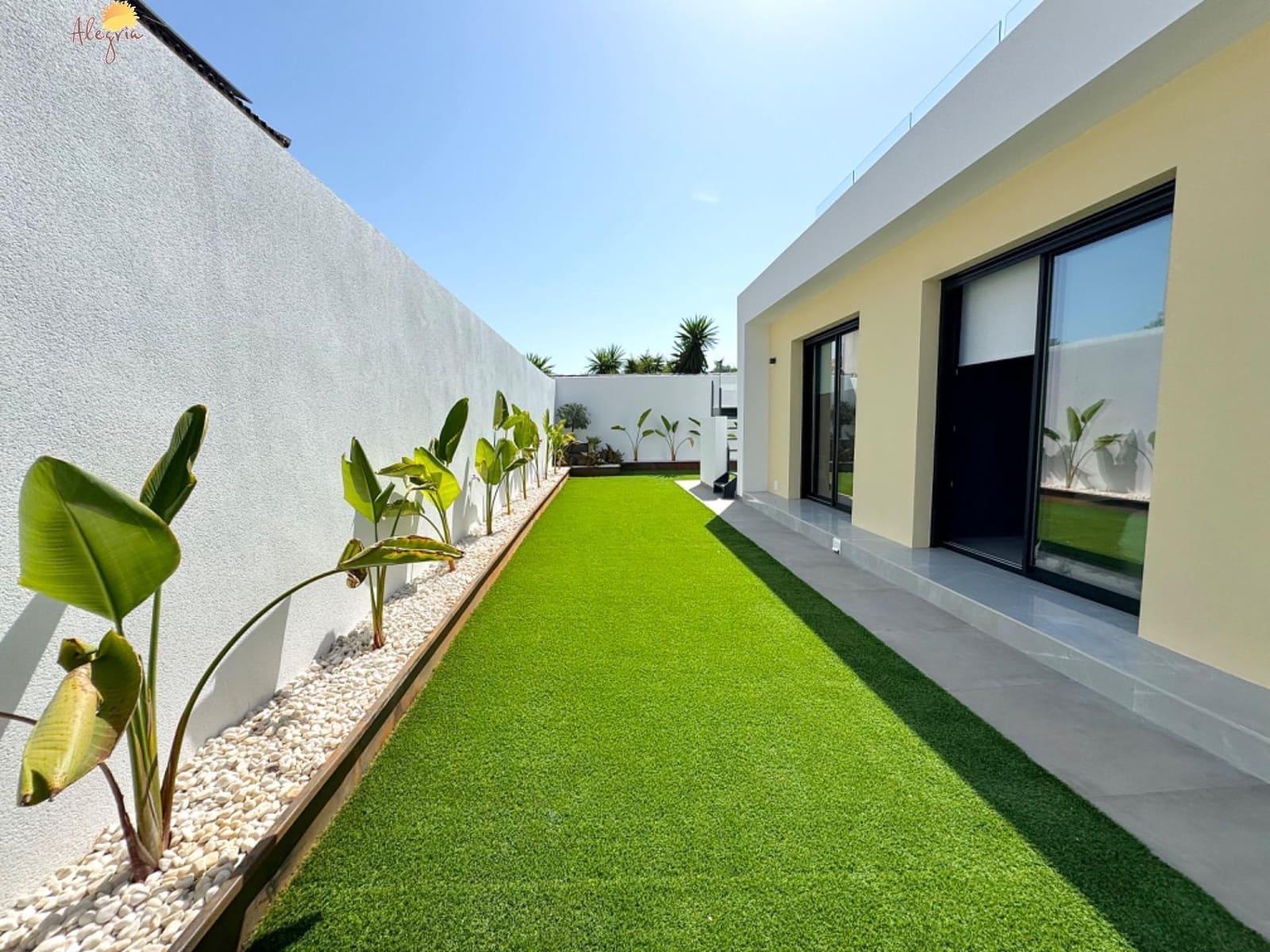 3 slaapkamer Villa te koop in La Siesta met garage - € 615.000 (Ref: 8468083)