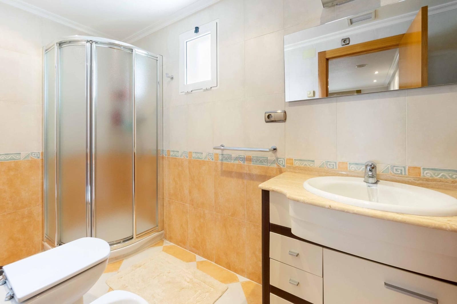 3 sypialnia Penthouse na sprzedaż w Torrevieja - 289 000 € (Ref: 8478054)