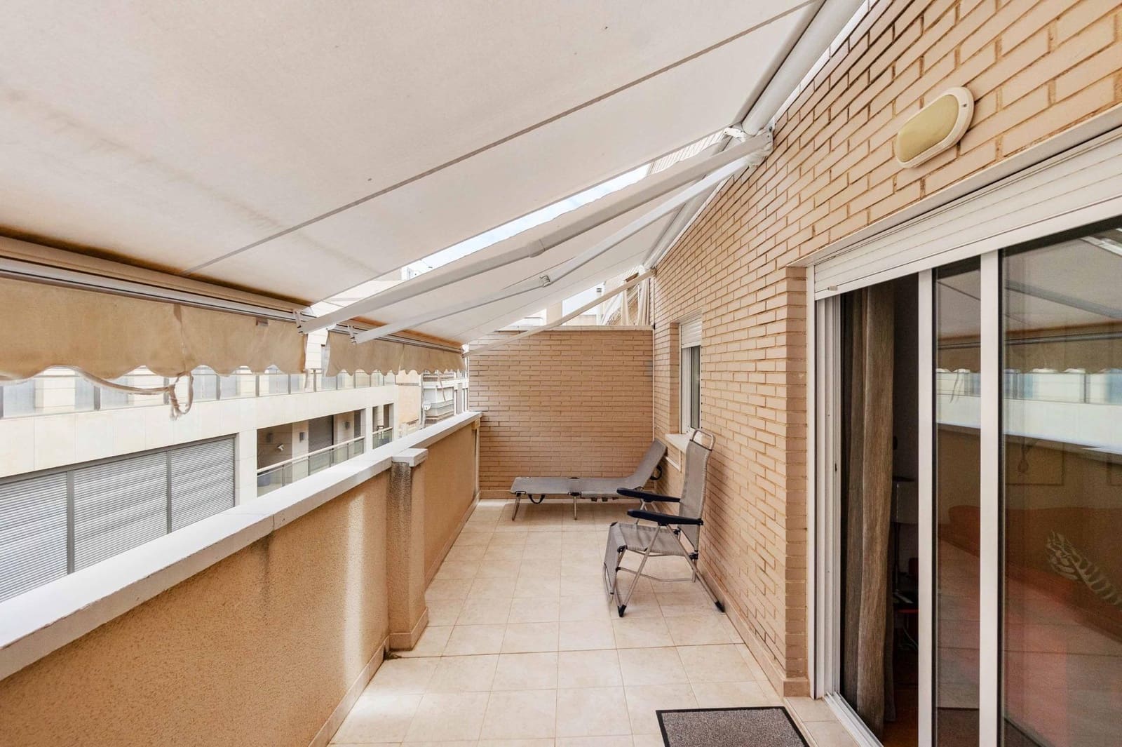 3 sypialnia Penthouse na sprzedaż w Torrevieja - 289 000 € (Ref: 8478054)