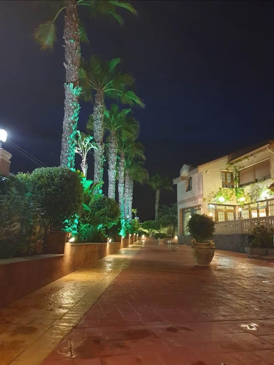 5 soveværelse Virksomhed til salg i Orihuela Costa med swimmingpool - € 1.600.000 (Ref: 8479338)