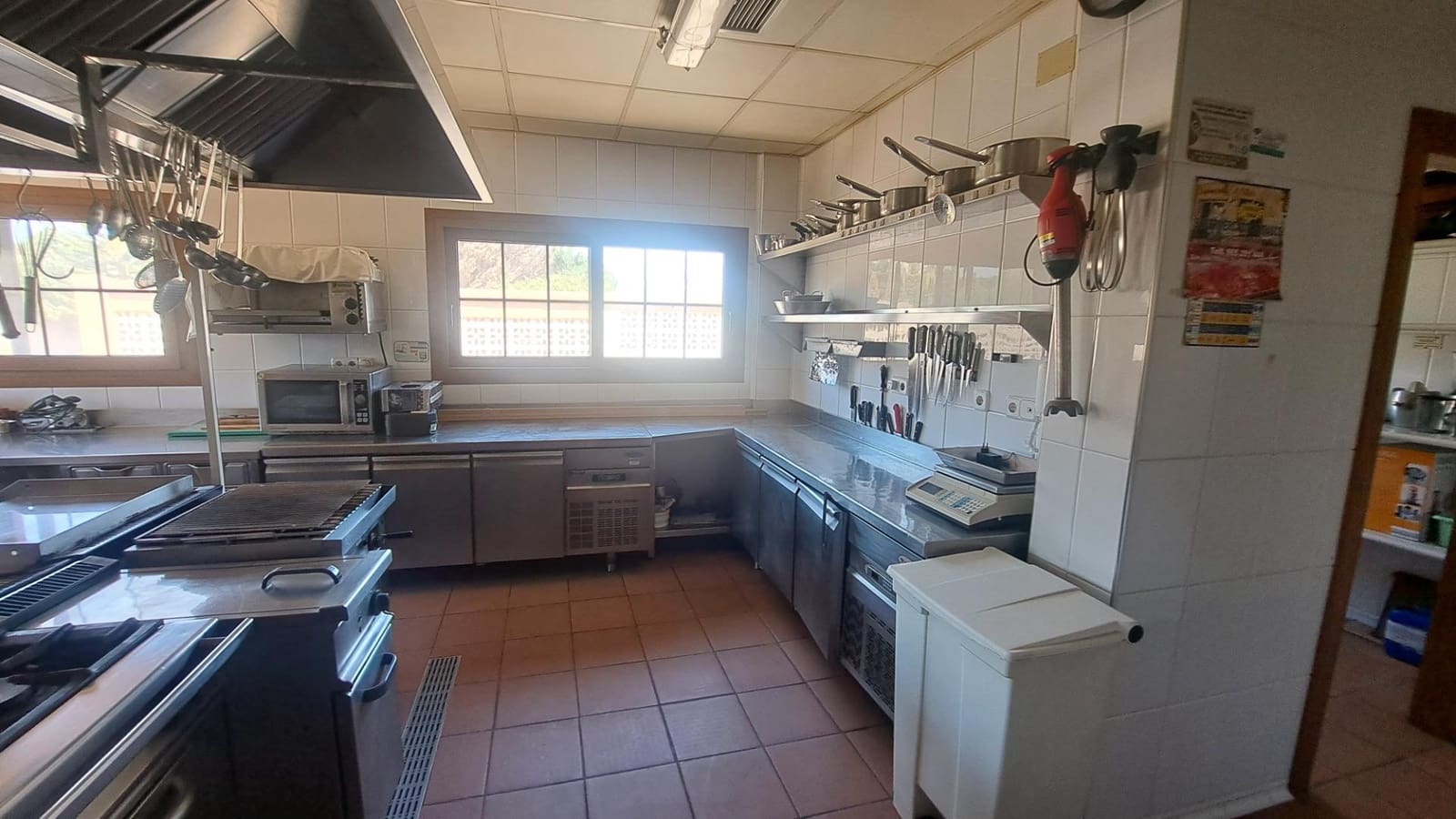 5 soveværelse Virksomhed til salg i Orihuela Costa med swimmingpool - € 1.600.000 (Ref: 8479338)