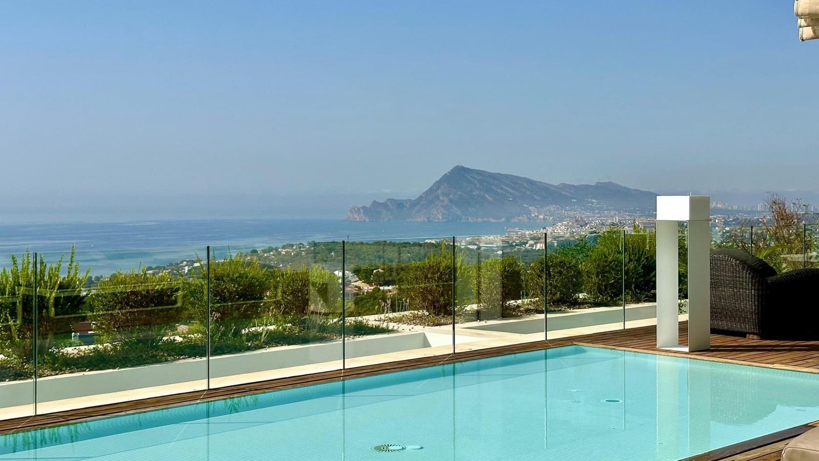 4 bedroom Villa for sale in Altea with pool - € 2,800,000 (Ref: 8479340)