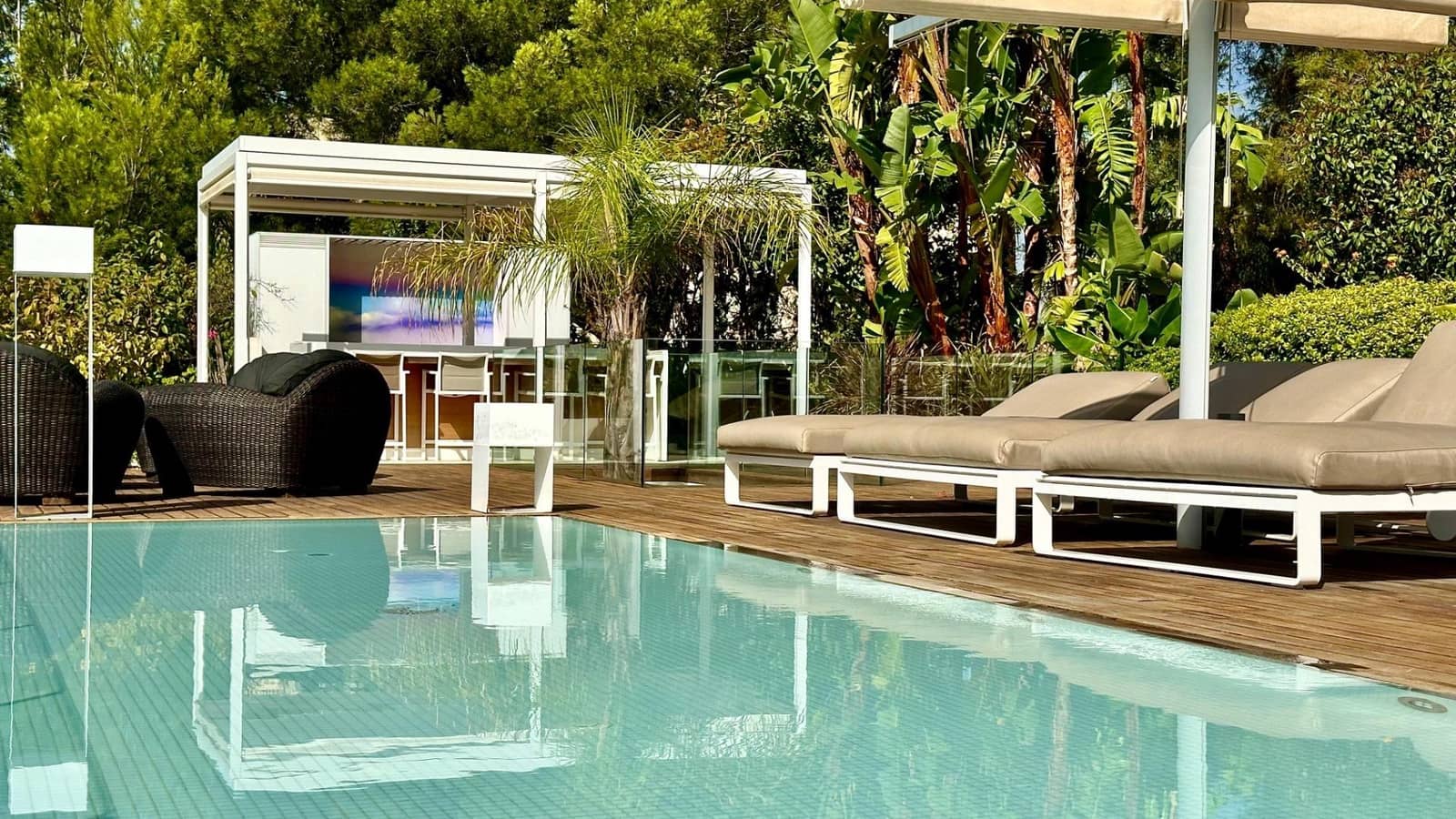 4 bedroom Villa for sale in Altea with pool - € 2,800,000 (Ref: 8479340)