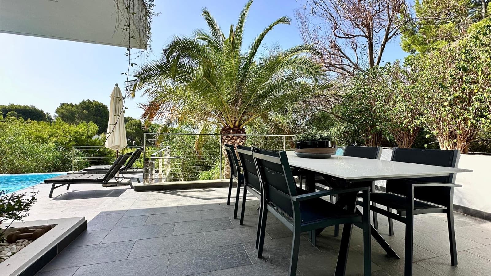 4 bedroom Villa for sale in Altea with pool - € 2,800,000 (Ref: 8479340)