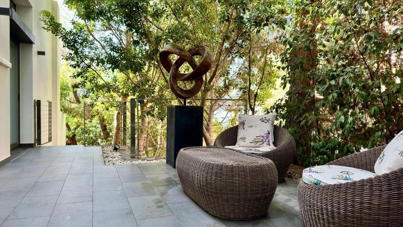 4 bedroom Villa for sale in Altea with pool - € 2,800,000 (Ref: 8479340)