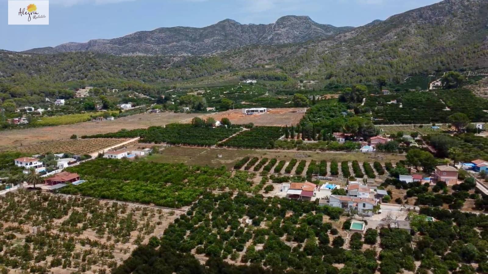 3 soveværelse Villa til salg i Alzira med swimmingpool garage - € 2.000.000 (Ref: 8509029)