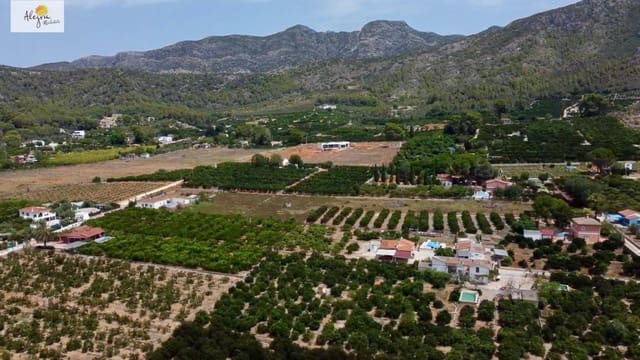 3 sypialnia Willa na sprzedaż w Alzira z basenem garażem - 2 000 000 € (Ref: 8509029)