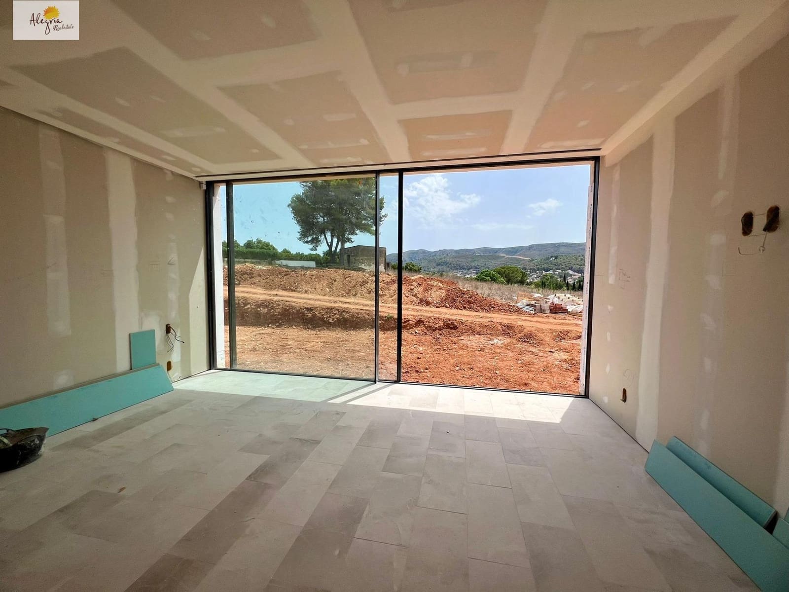 3 soveværelse Villa til salg i Alzira med swimmingpool garage - € 2.000.000 (Ref: 8509029)