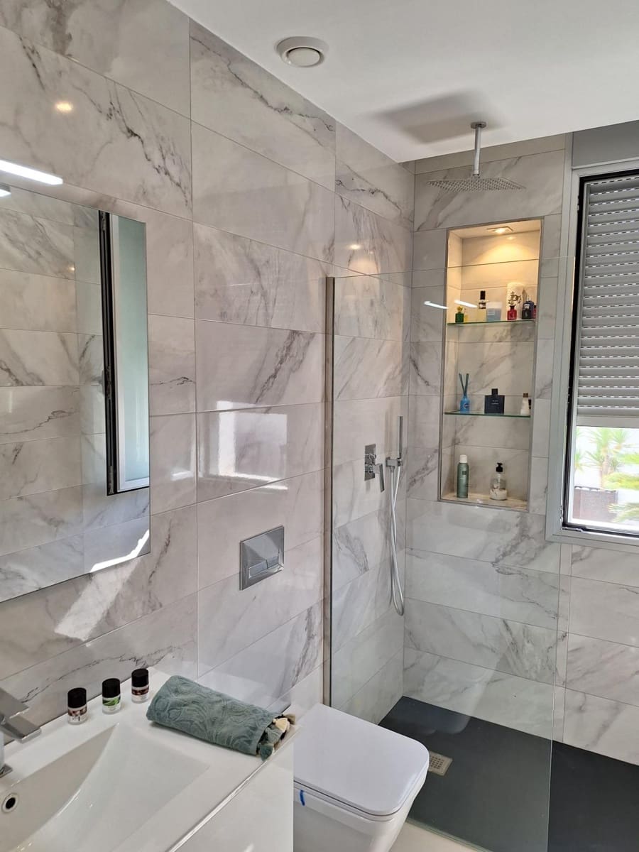 3 soverom Villa til salgs i La Siesta med svømmebasseng garasje - € 594 000 (Ref: 8526723)