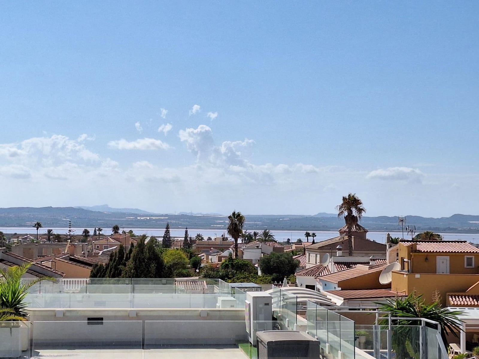 3 soverom Villa til salgs i La Siesta med svømmebasseng garasje - € 594 000 (Ref: 8526723)