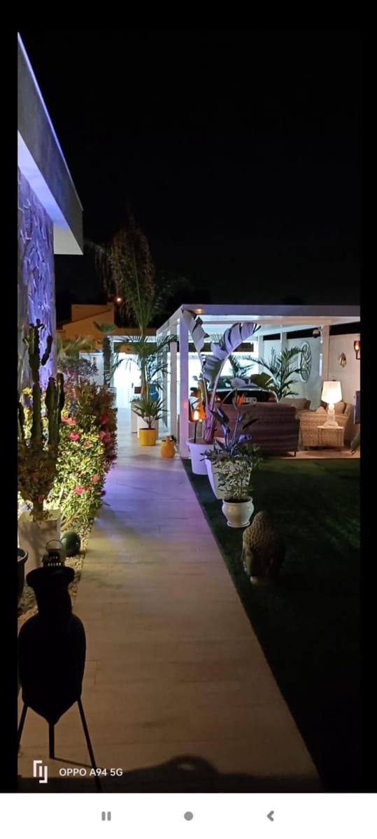 3 soverom Villa til salgs i La Siesta med svømmebasseng garasje - € 594 000 (Ref: 8526723)