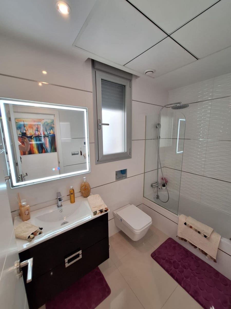 3 soverom Villa til salgs i La Siesta med svømmebasseng garasje - € 594 000 (Ref: 8526723)