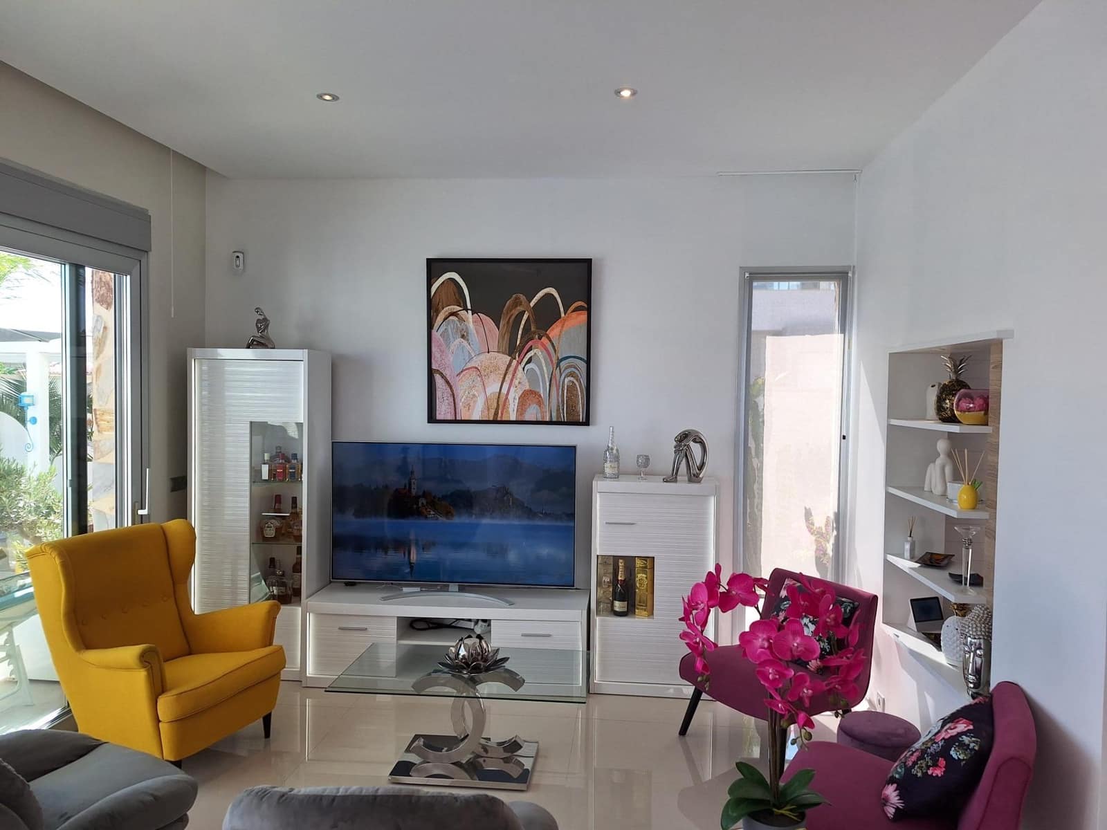 3 soverom Villa til salgs i La Siesta med svømmebasseng garasje - € 594 000 (Ref: 8526723)