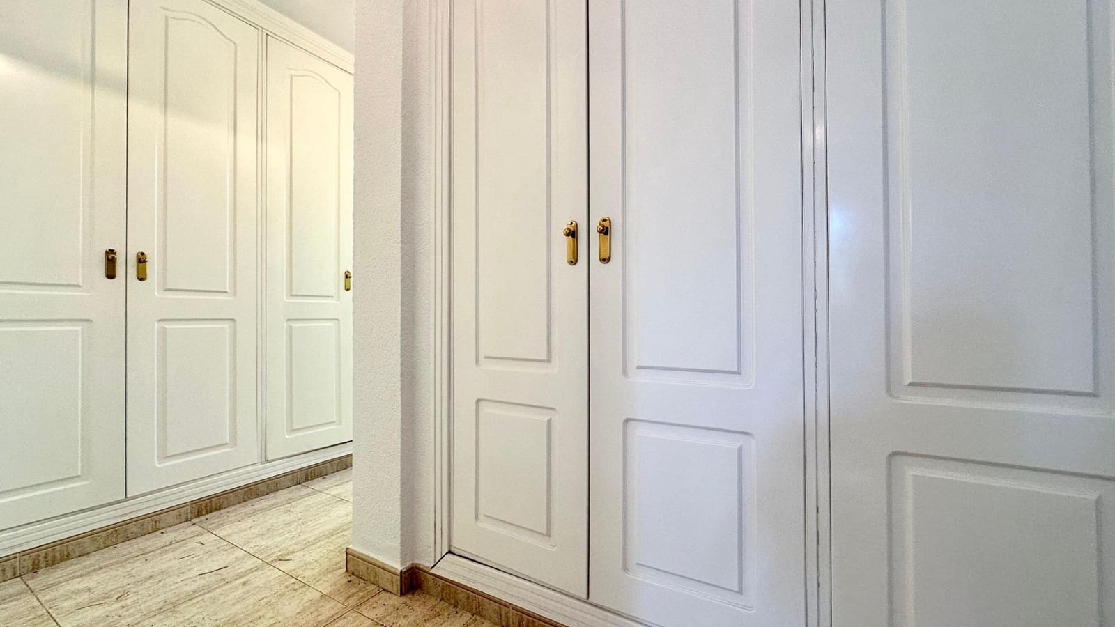 3 bedroom Villa for sale in Denia with garage - € 750,000 (Ref: 8538832)