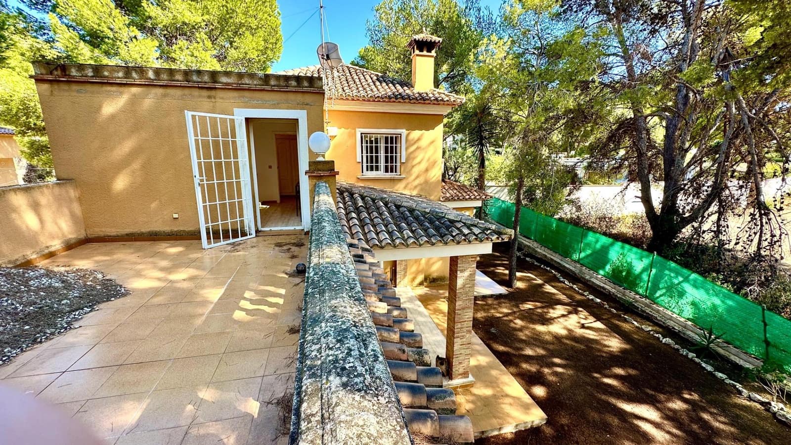 3 bedroom Villa for sale in Denia with garage - € 750,000 (Ref: 8538832)