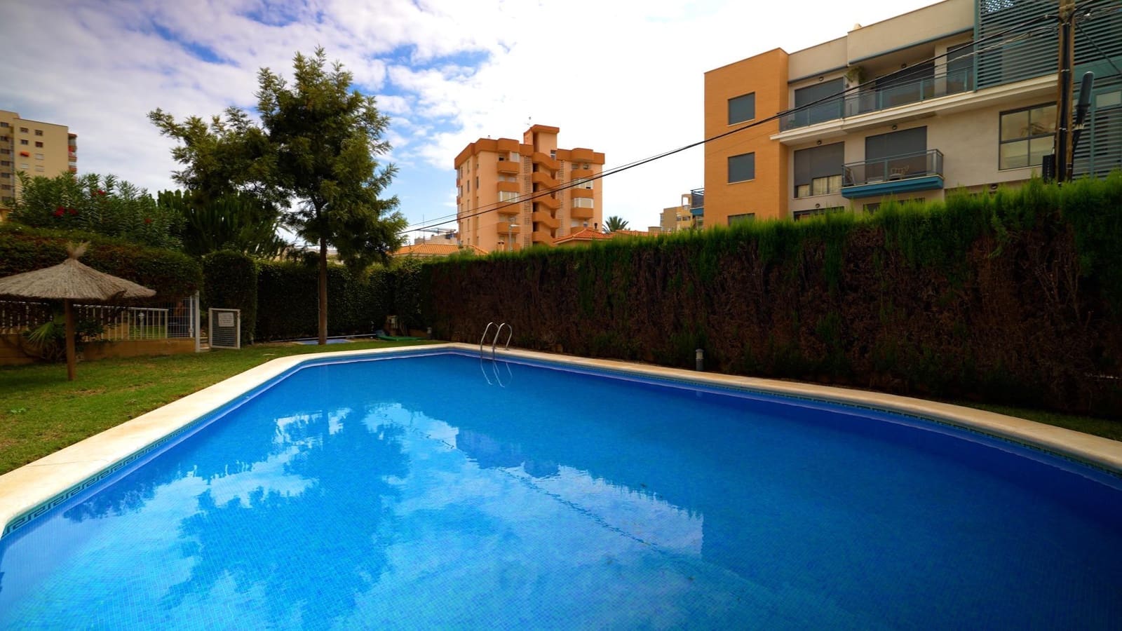 3 bedroom Apartment for sale in El Campello with pool garage - € 590,000 (Ref: 8546949)
