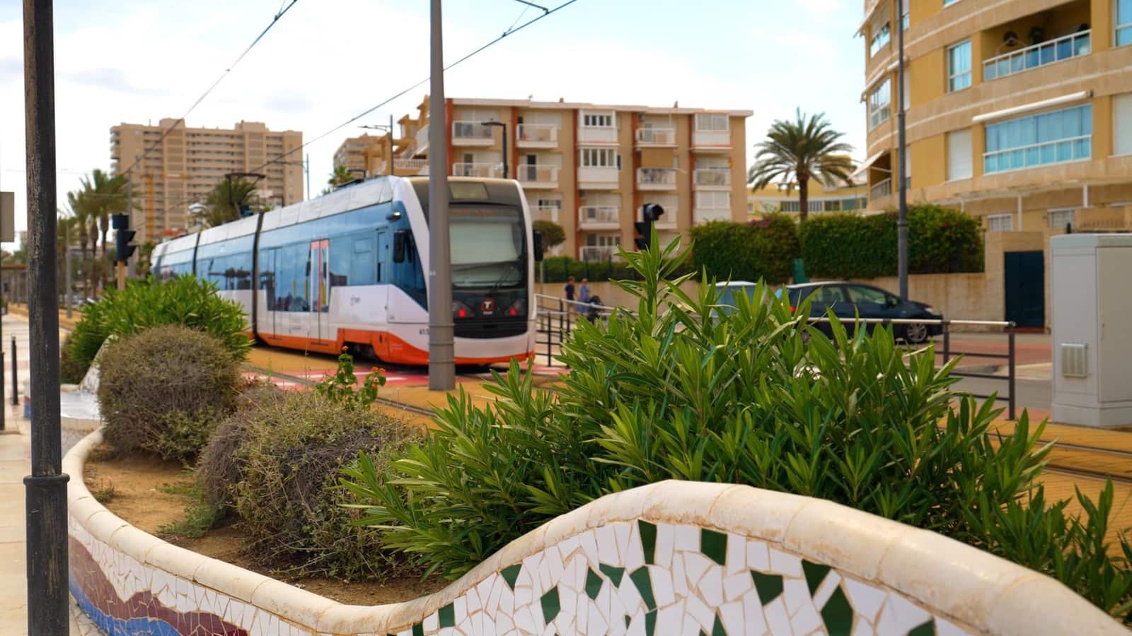 3 bedroom Apartment for sale in El Campello with pool garage - € 590,000 (Ref: 8546949)