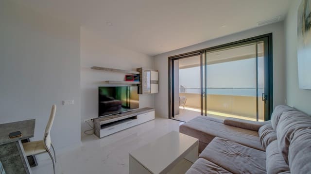 Piso de 2 habitaciones en Benidorm en venta con piscina garaje - 599.000 € (Ref: 8568306)