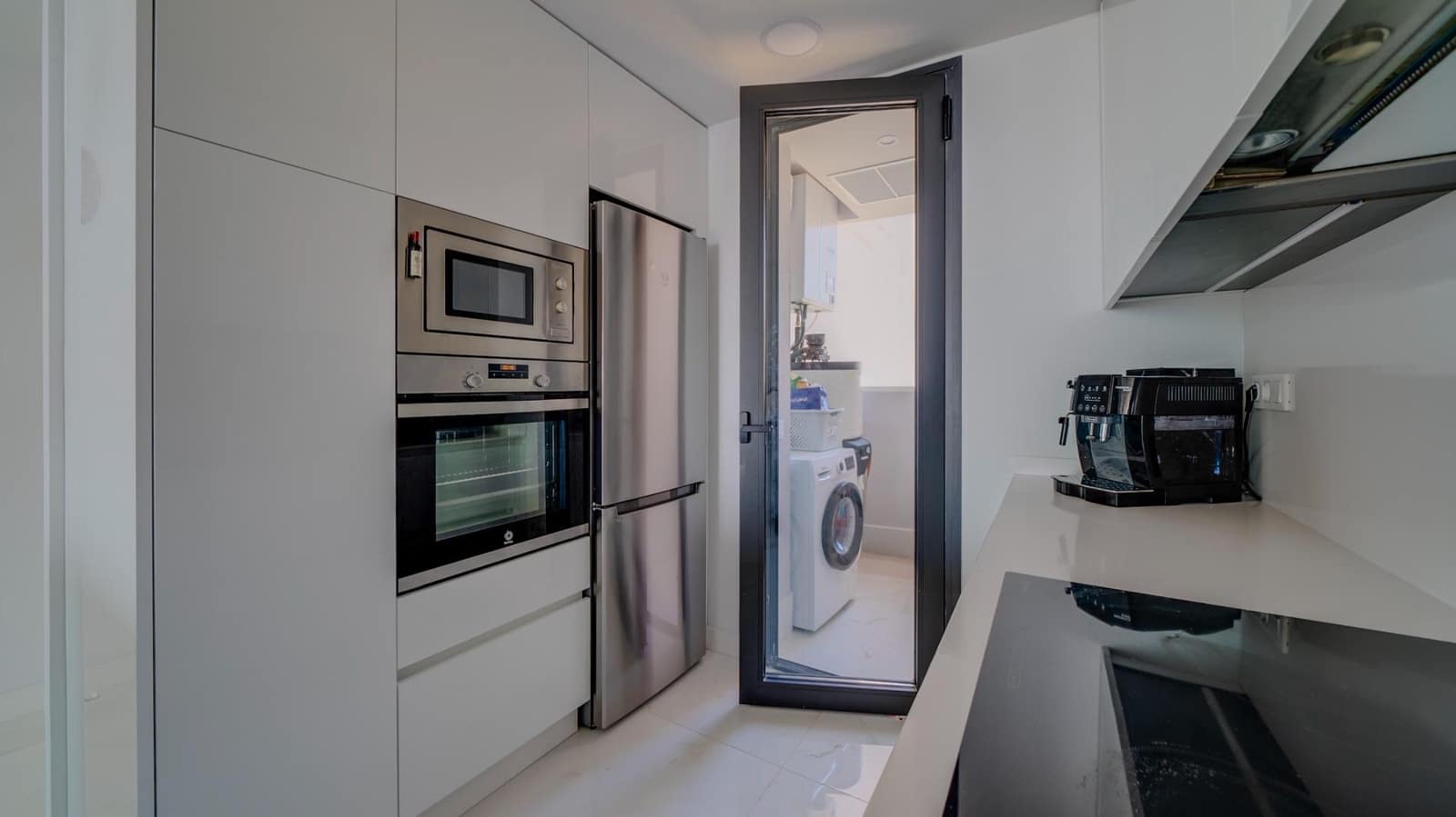 2 soveværelse Lejlighed til salg i Benidorm med swimmingpool garage - € 599.000 (Ref: 8568306)