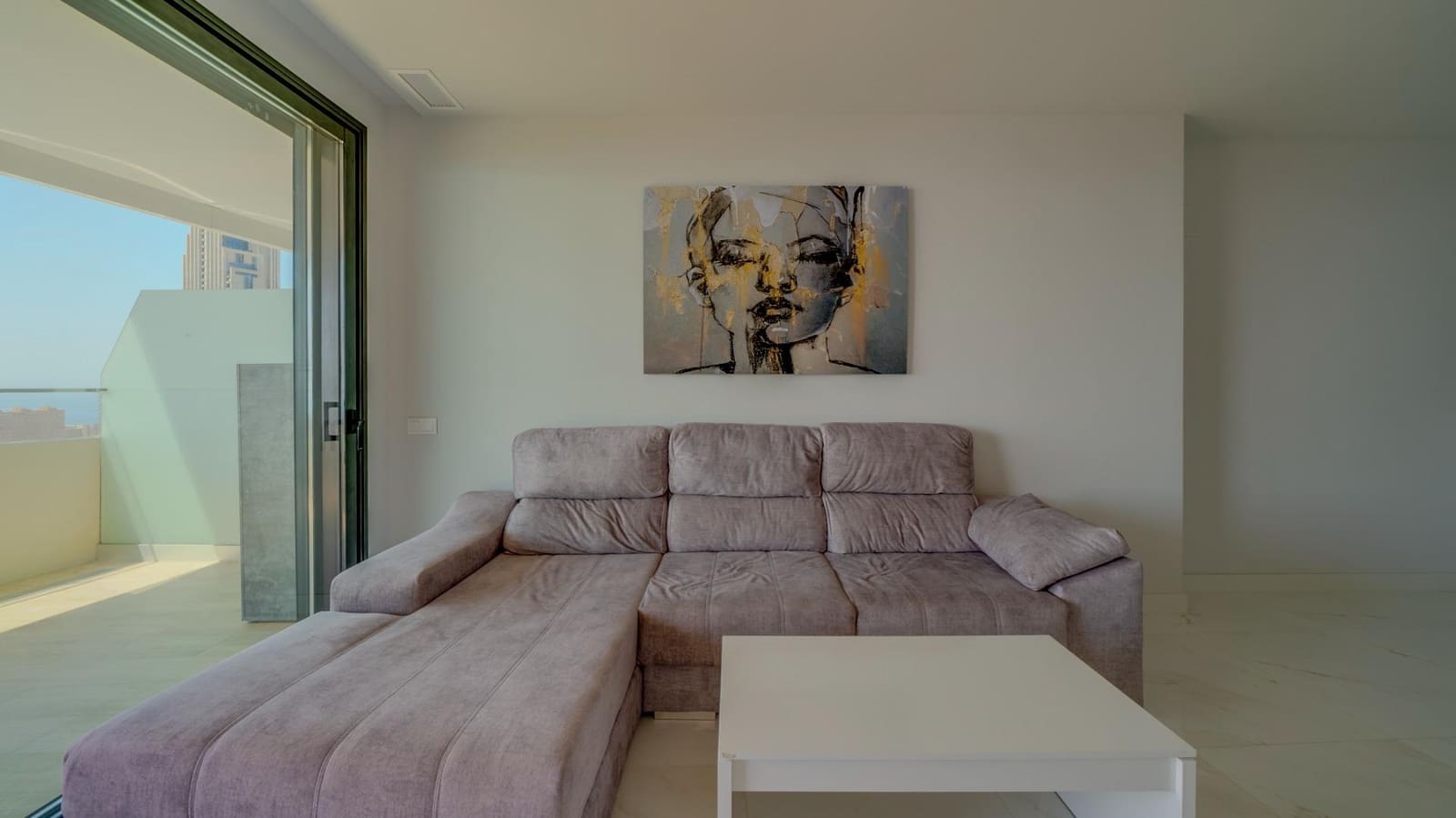 2 soveværelse Lejlighed til salg i Benidorm med swimmingpool garage - € 599.000 (Ref: 8568306)