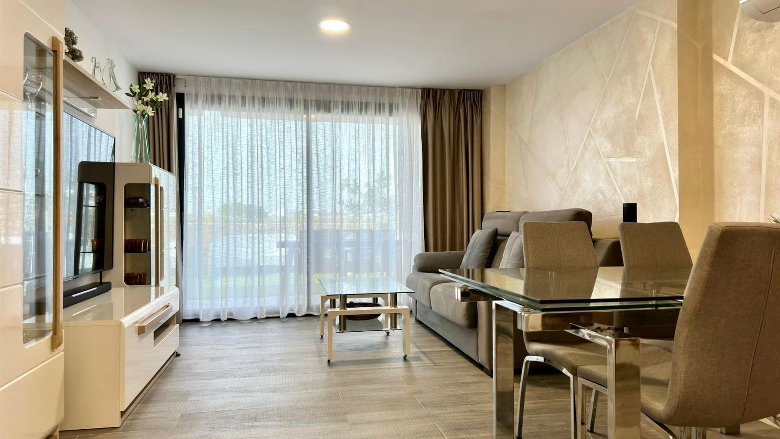 3 bedroom Apartment for sale in Finestrat with pool - € 529,000 (Ref: 8582591)