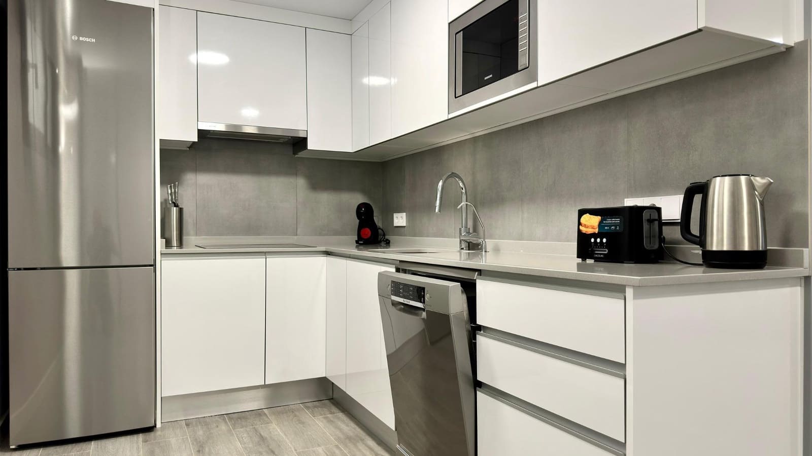 3 bedroom Apartment for sale in Finestrat with pool - € 529,000 (Ref: 8582591)