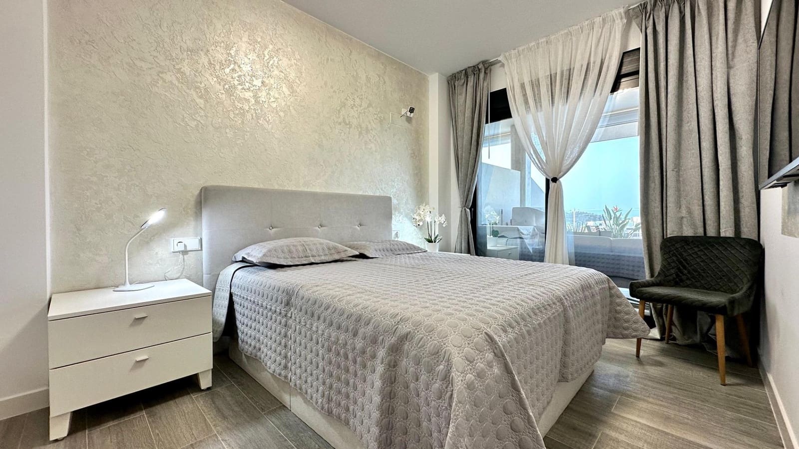 3 bedroom Apartment for sale in Finestrat with pool - € 529,000 (Ref: 8582591)