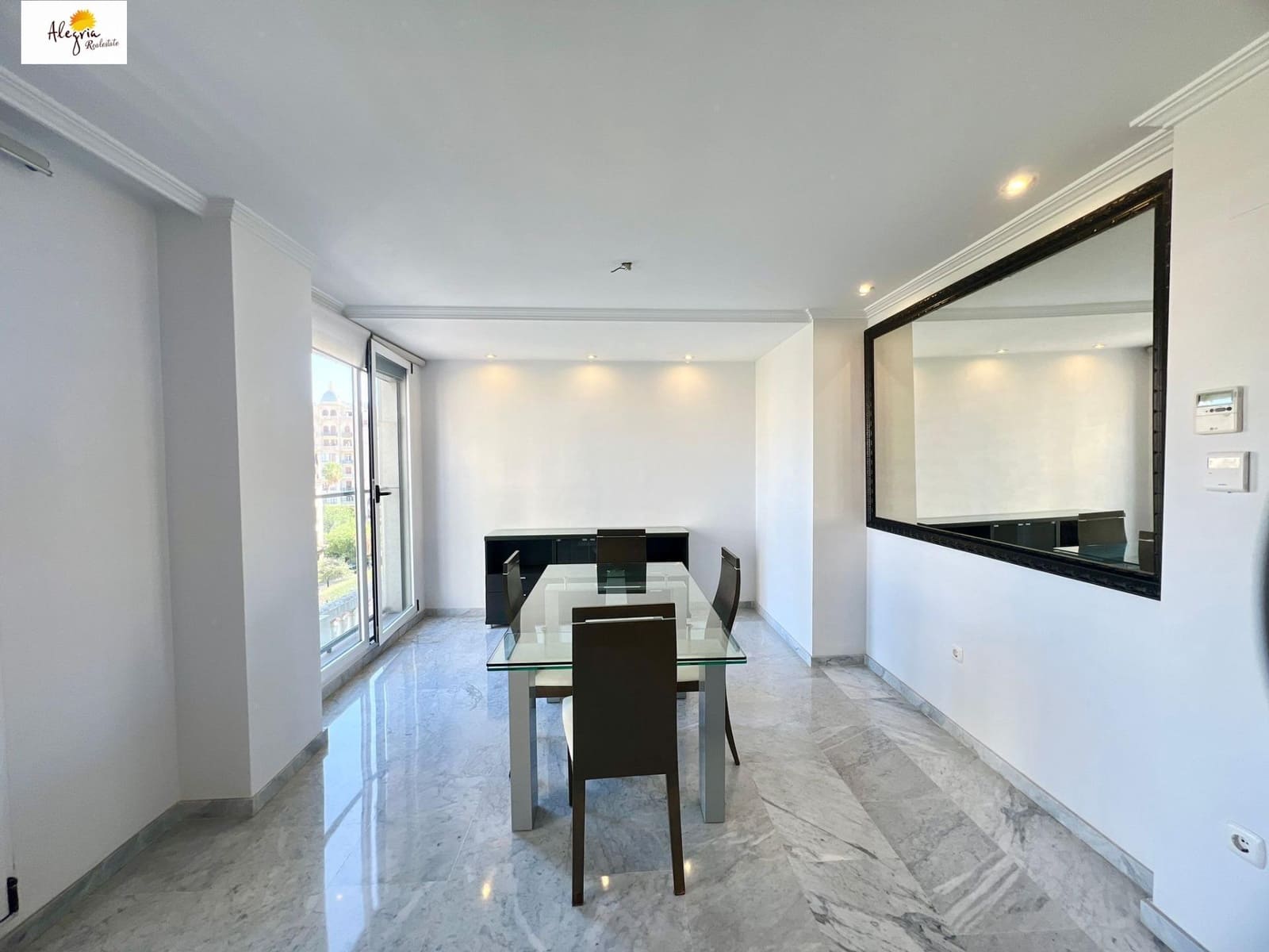 4 soverom Leilighet til salgs i Valencia by med garasje - € 820 000 (Ref: 8595321)