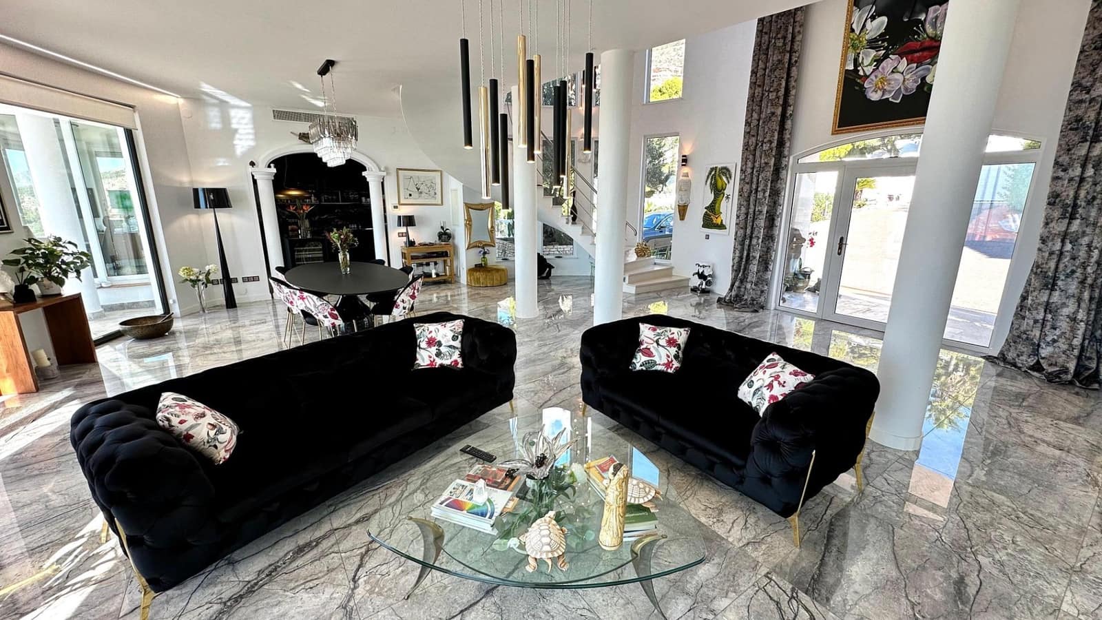 4 bedroom Villa for sale in Altea with pool garage - € 2,500,000 (Ref: 8599888)