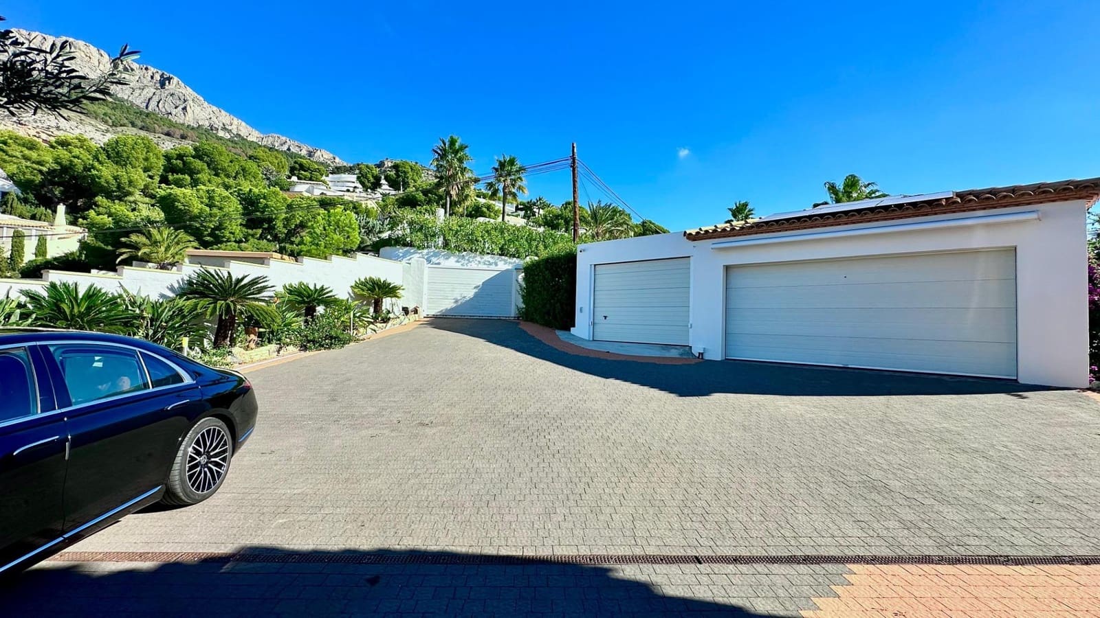 4 bedroom Villa for sale in Altea with pool garage - € 2,500,000 (Ref: 8599888)