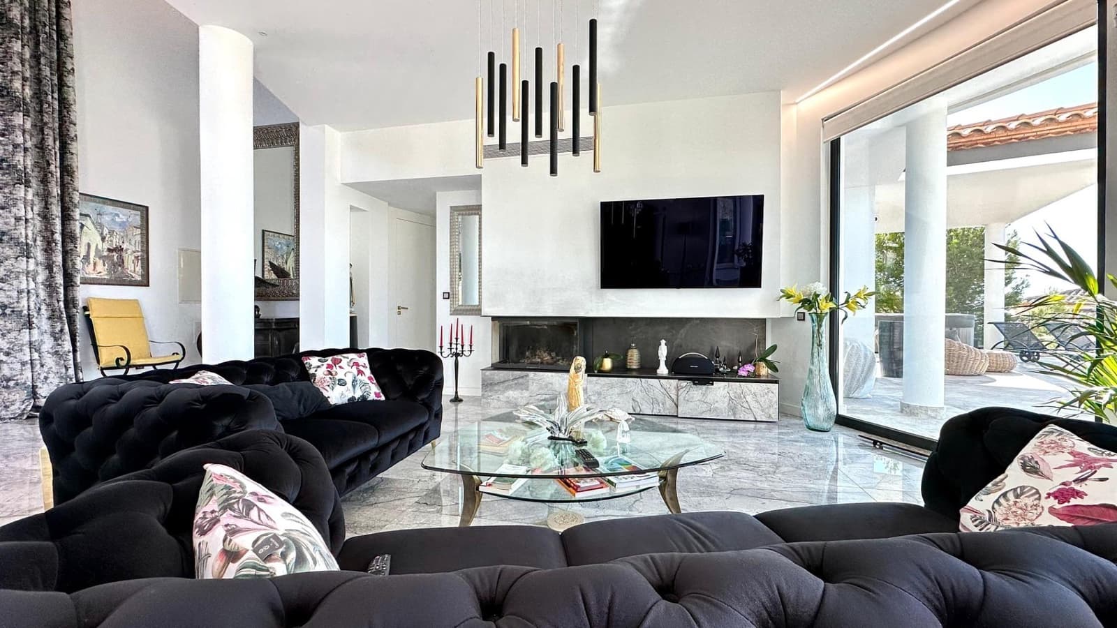 4 bedroom Villa for sale in Altea with pool garage - € 2,500,000 (Ref: 8599888)