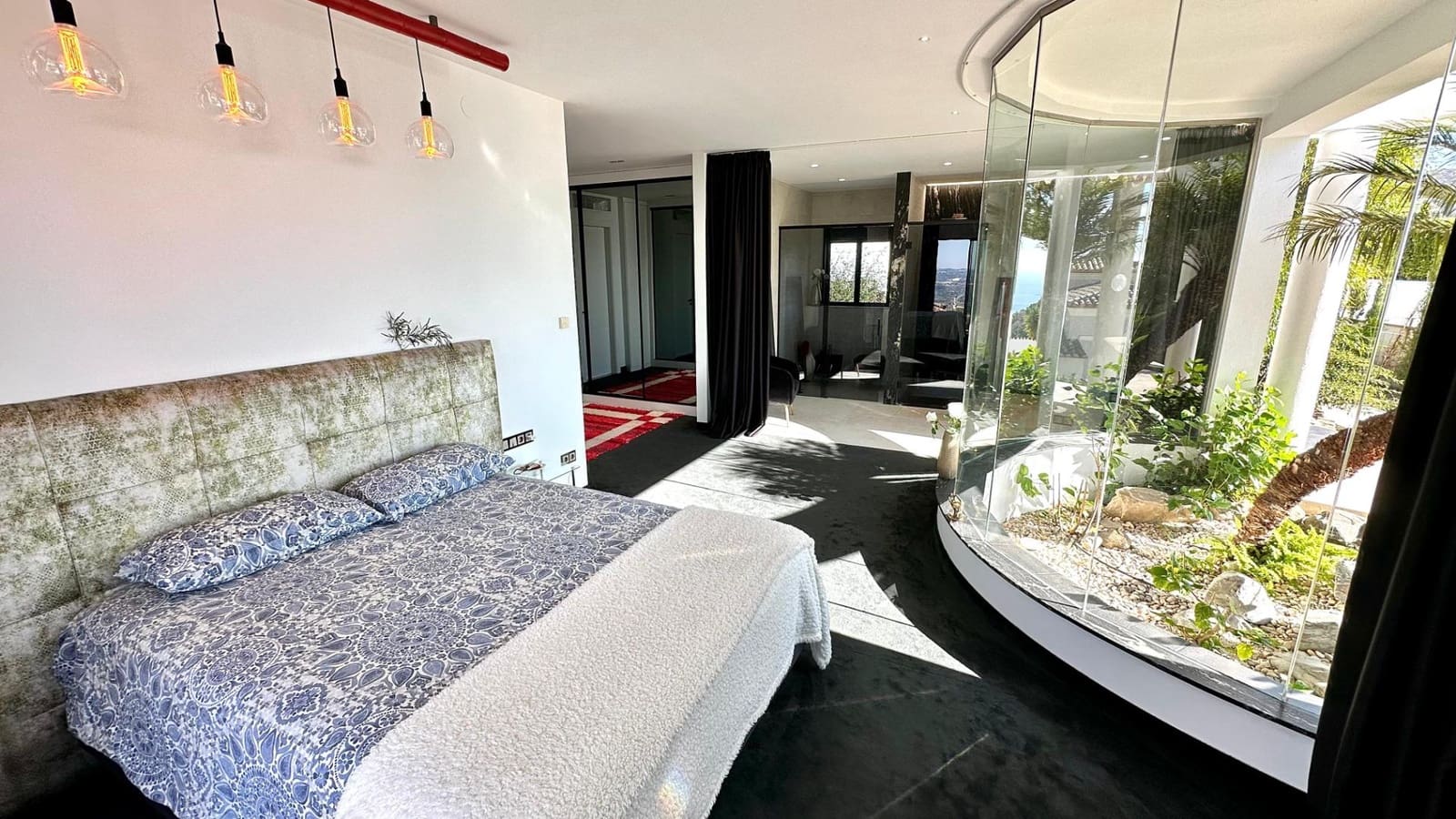 4 bedroom Villa for sale in Altea with pool garage - € 2,500,000 (Ref: 8599888)