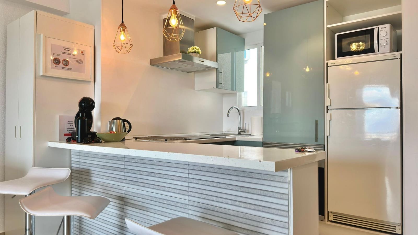 2 bedroom Apartment for sale in Benidorm with pool - € 899,000 (Ref: 8620164)