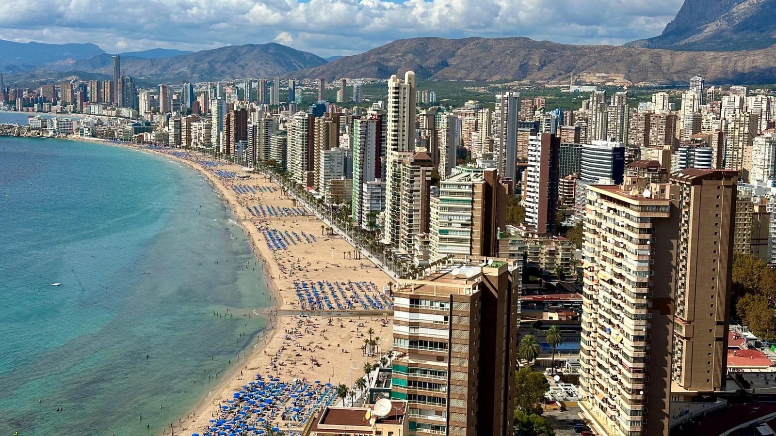 Apartamento de 2 habitaciones en Benidorm en venta con piscina - 320.000 € (Ref: 8620164)
