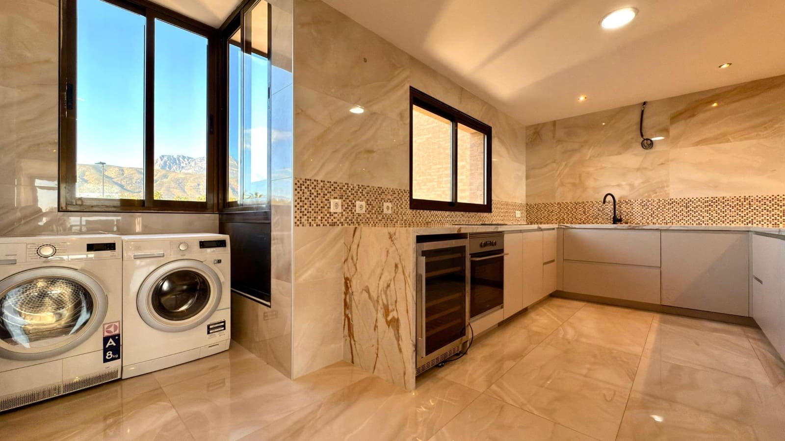 4 chambre Appartement à vendre à Benidorm avec piscine - 650 000 € (Ref: 8624333)