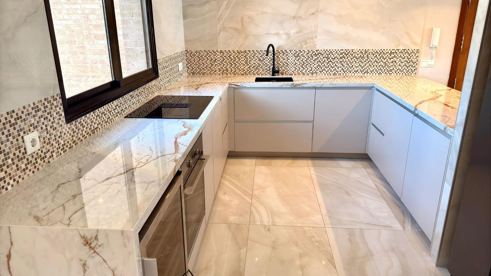 4 chambre Appartement à vendre à Benidorm avec piscine - 650 000 € (Ref: 8624333)