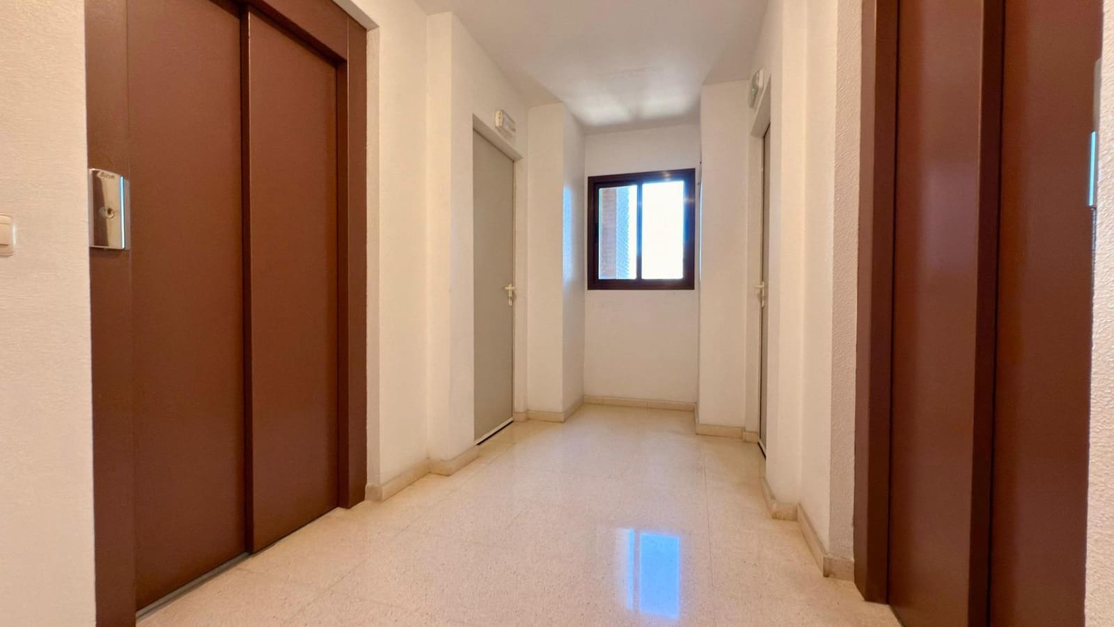 4 chambre Appartement à vendre à Benidorm avec piscine - 650 000 € (Ref: 8624333)