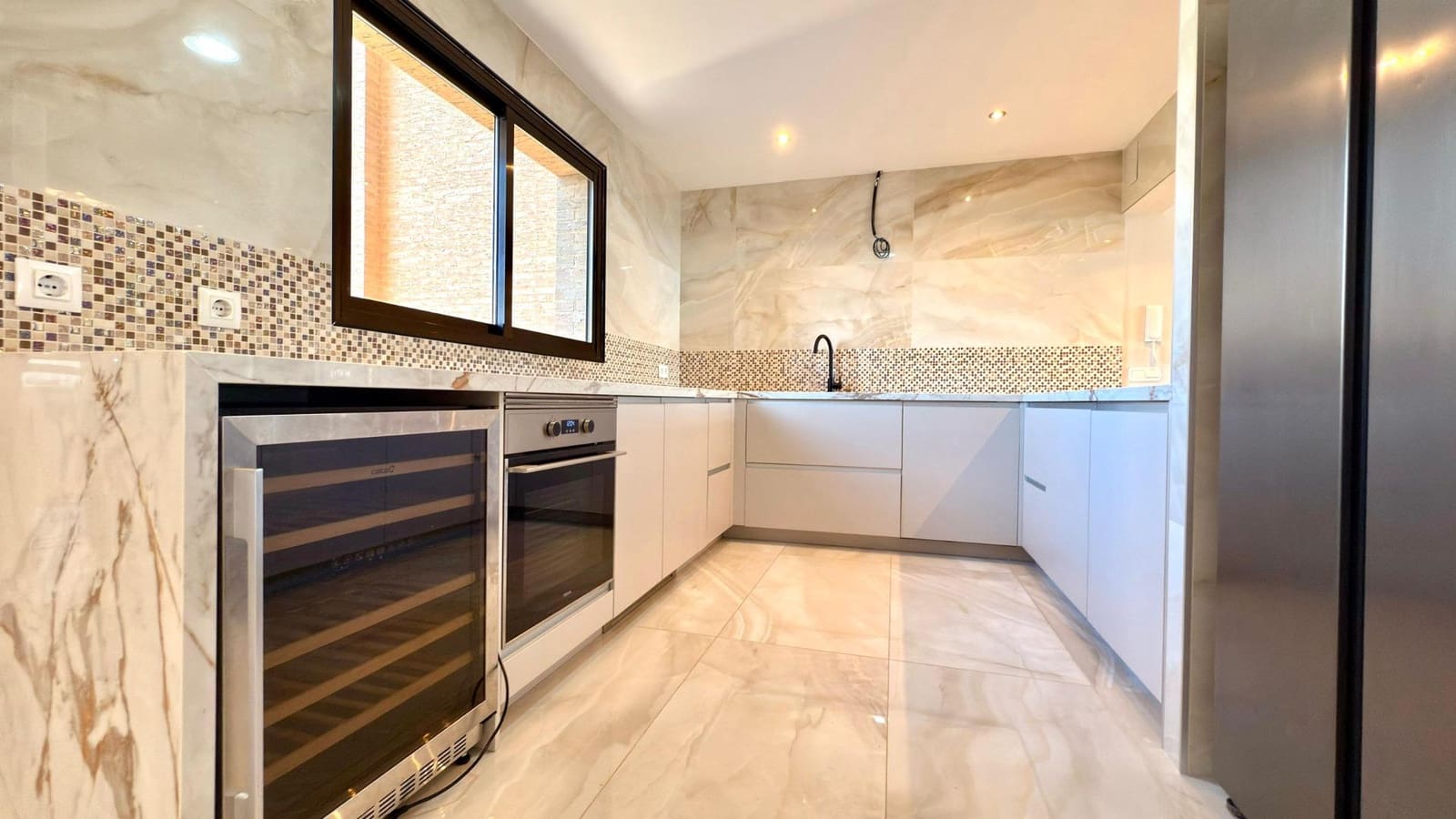 4 chambre Appartement à vendre à Benidorm avec piscine - 650 000 € (Ref: 8624333)