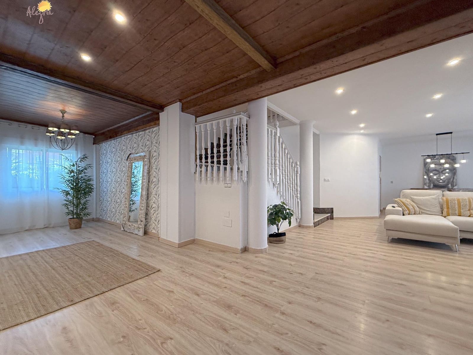 5 bedroom Villa for sale in Orihuela with pool garage - € 419,900 (Ref: 8633164)