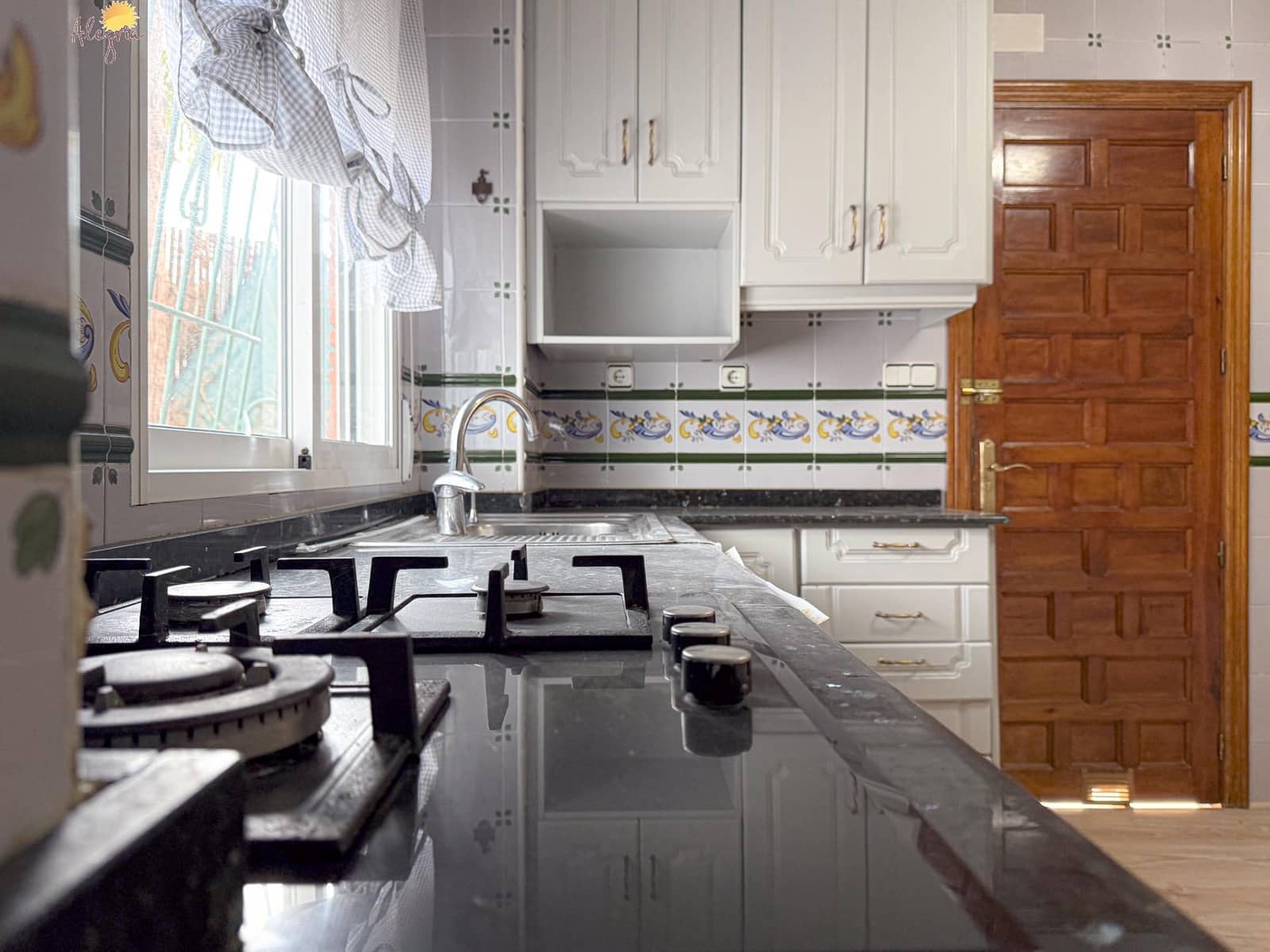 5 bedroom Villa for sale in Orihuela with pool garage - € 419,900 (Ref: 8633164)