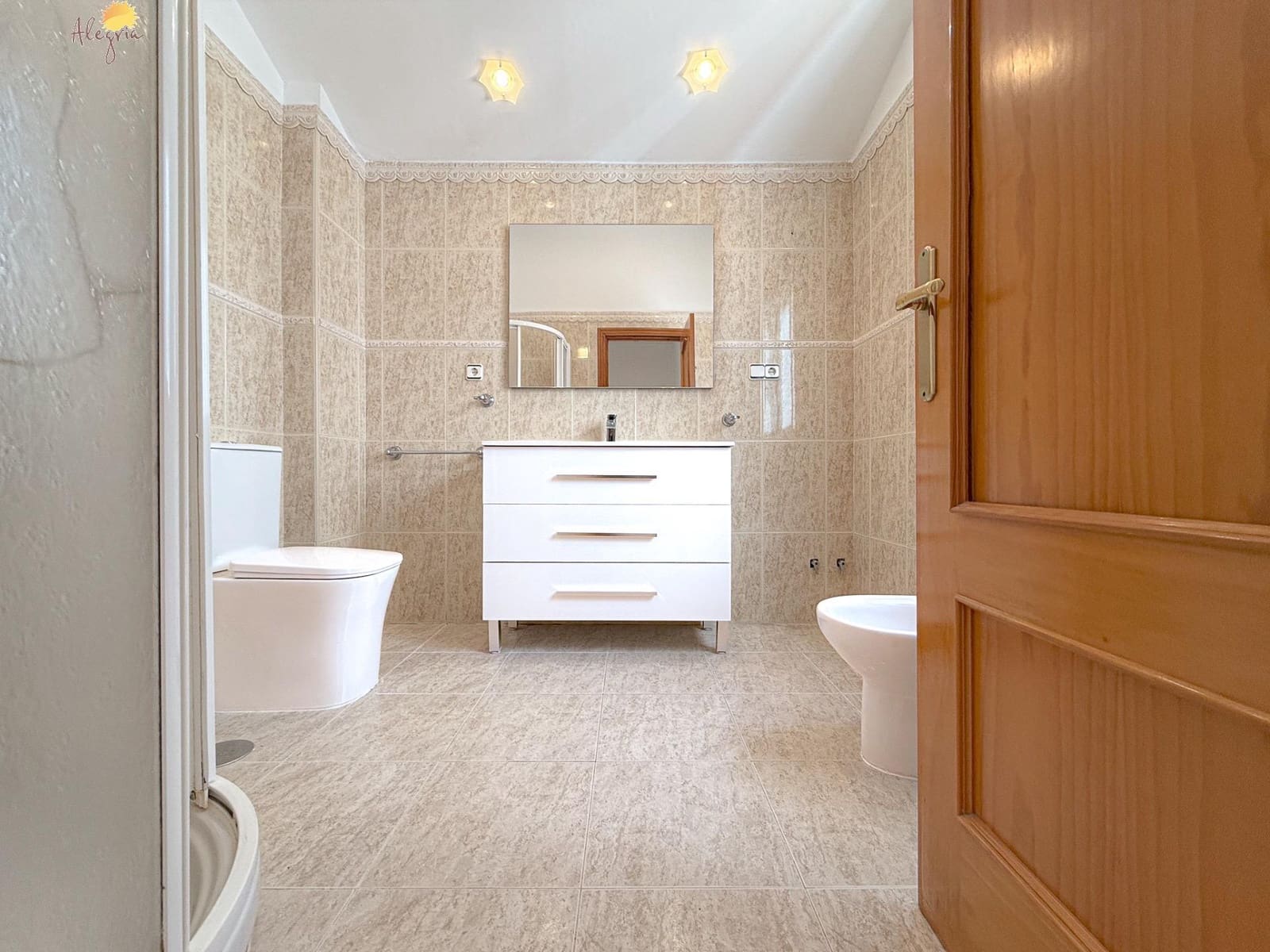 5 bedroom Villa for sale in Orihuela with pool garage - € 419,900 (Ref: 8633164)