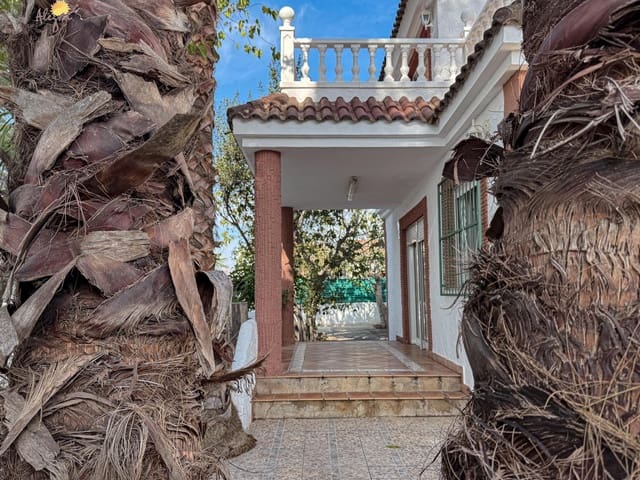 Chalet de 5 habitaciones en Desamparados - Hurchillo - Torremendo, Orihuela en venta con piscina garaje - 419.900 € (Ref: 8633164)