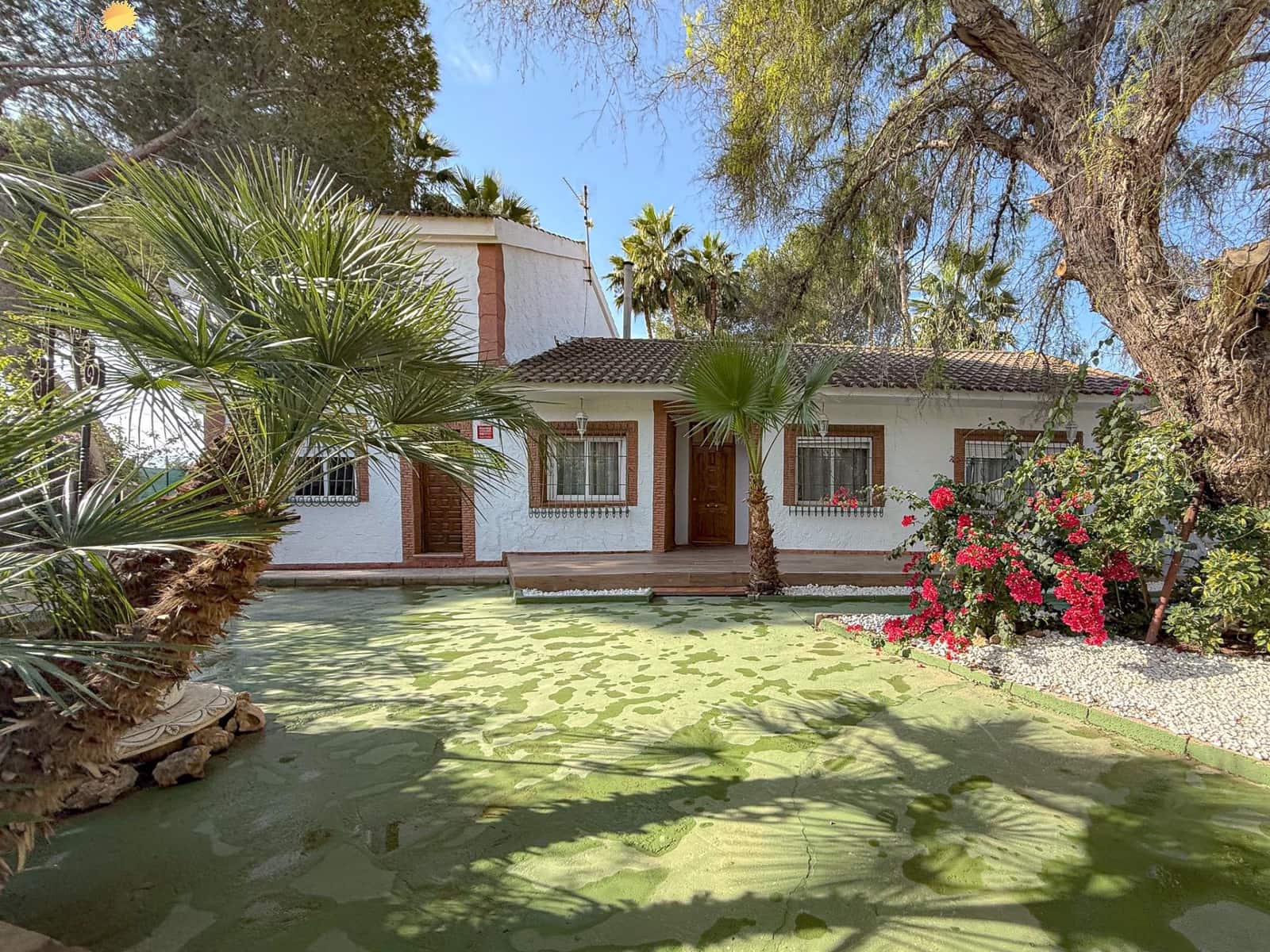 5 bedroom Villa for sale in Orihuela with pool garage - € 419,900 (Ref: 8633164)