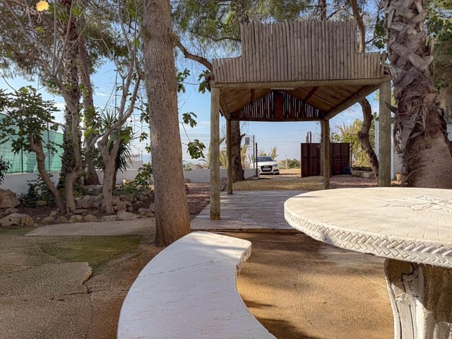 Chalet de 5 habitaciones en Desamparados - Hurchillo - Torremendo, Orihuela en venta con piscina garaje - 419.900 € (Ref: 8633164)